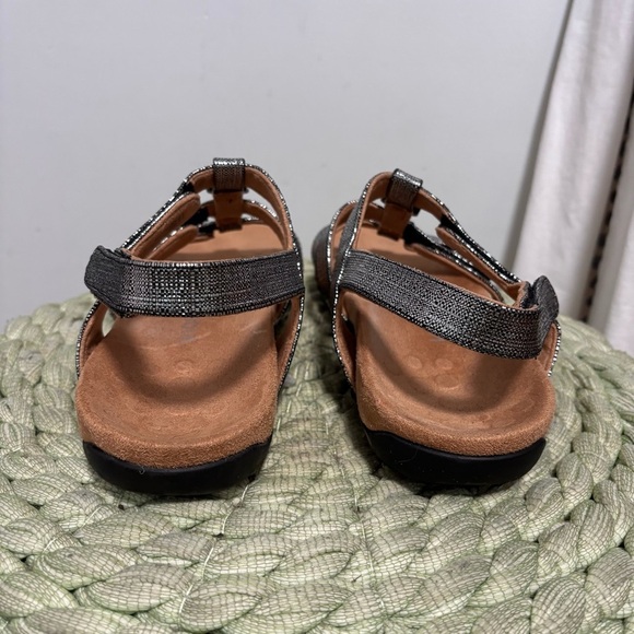 VIONIC Amber Black Metallic Strappy Slingback Comfort Arch Support Sandals - Picture 8 of 10